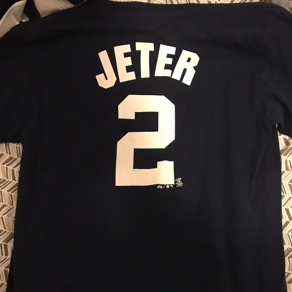 NEW YORK YANKEE MLB DEREK JETER 2 SHIRT XL NWOT